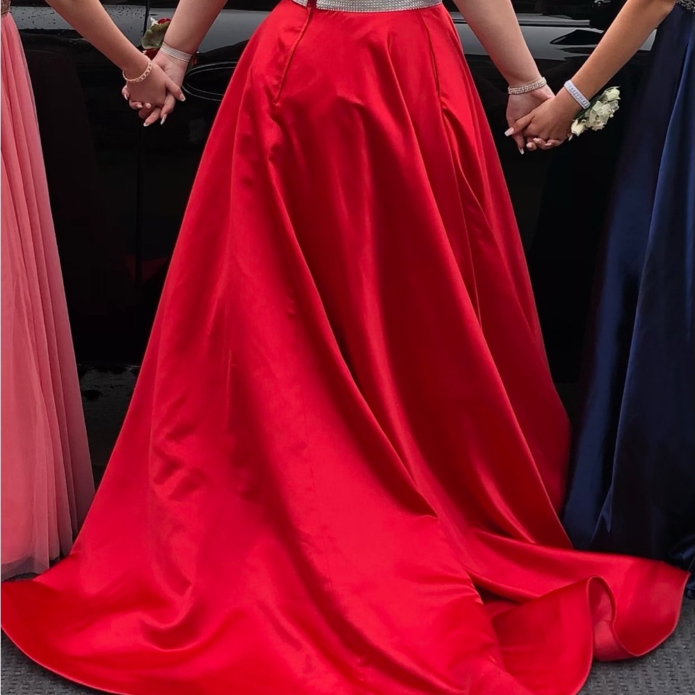 Red, Sherri Hill, size 14 pageant dress. Worn once, belt was added.